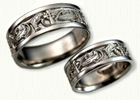 Story Band Wedding Rings in gold and platinum