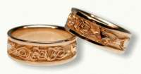 14kt yellow gold<br>Initials flanked by a buck and bull moose